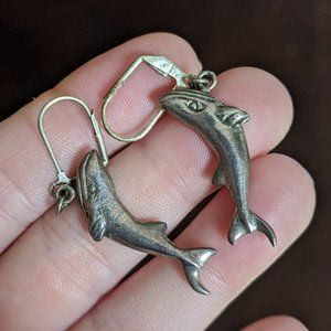 VTG silver blue whale pierced dangly earrings